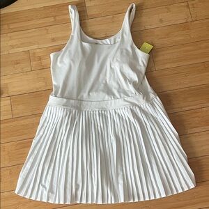 NWT All in Motion White Pleated Dress size XL